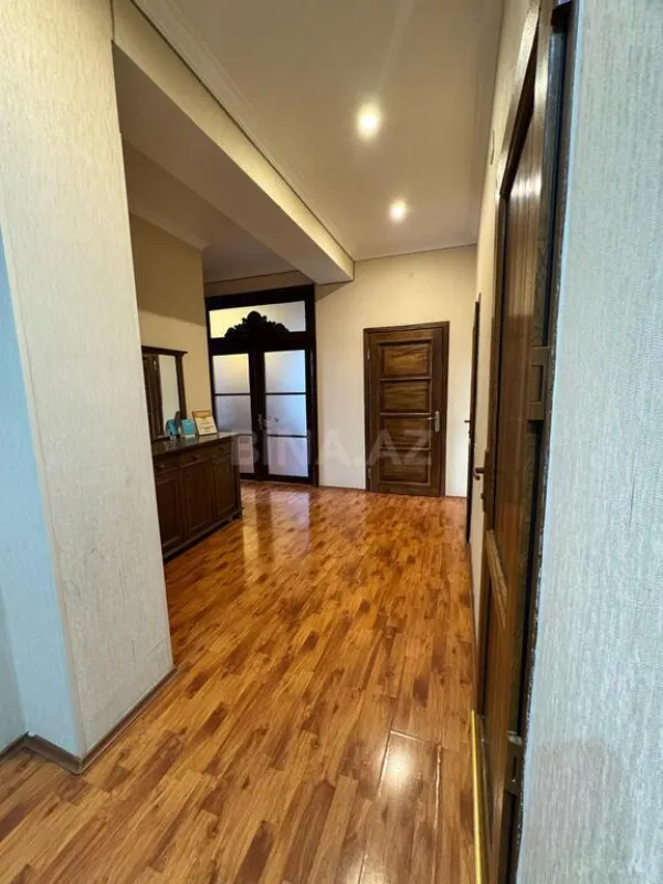 Kirayə verilir 3 otaqlı mənzil 120 m²