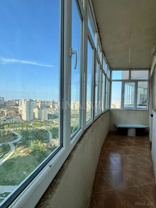 Kirayə verilir 3 otaqlı mənzil 120 m²