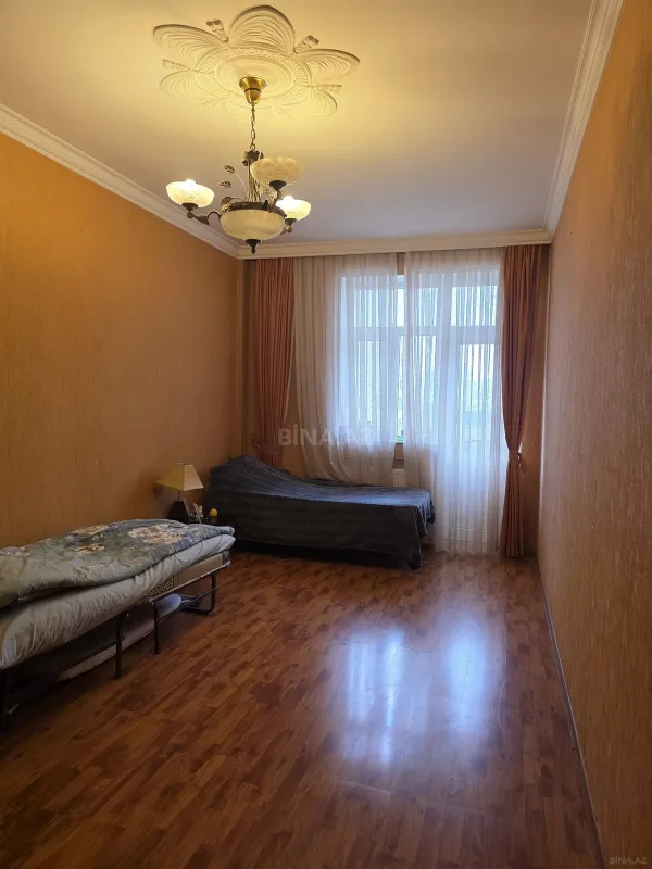 Kirayə verilir 3 otaqlı mənzil 120 m²