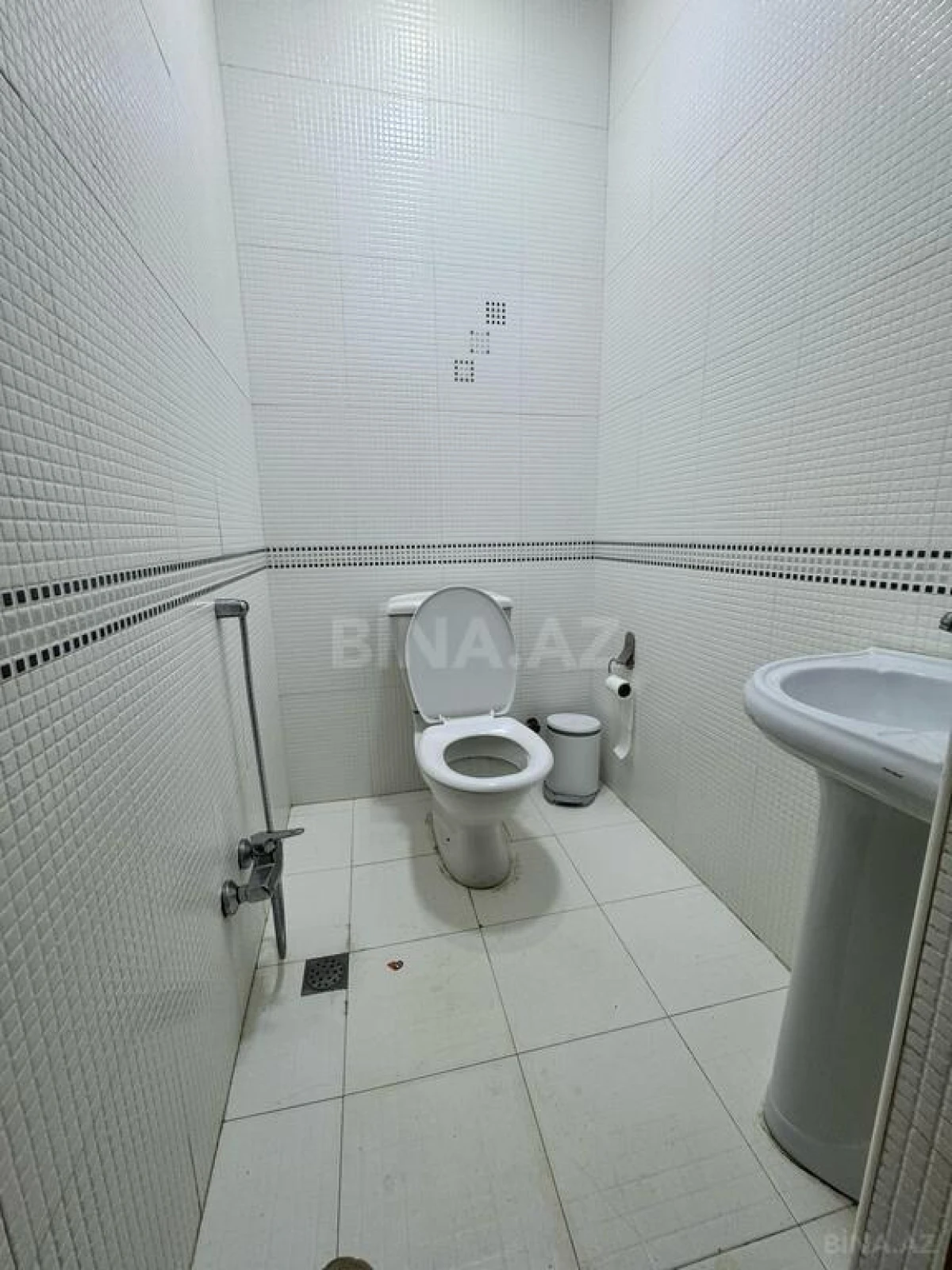 Kirayə verilir 3 otaqlı mənzil 120 m²