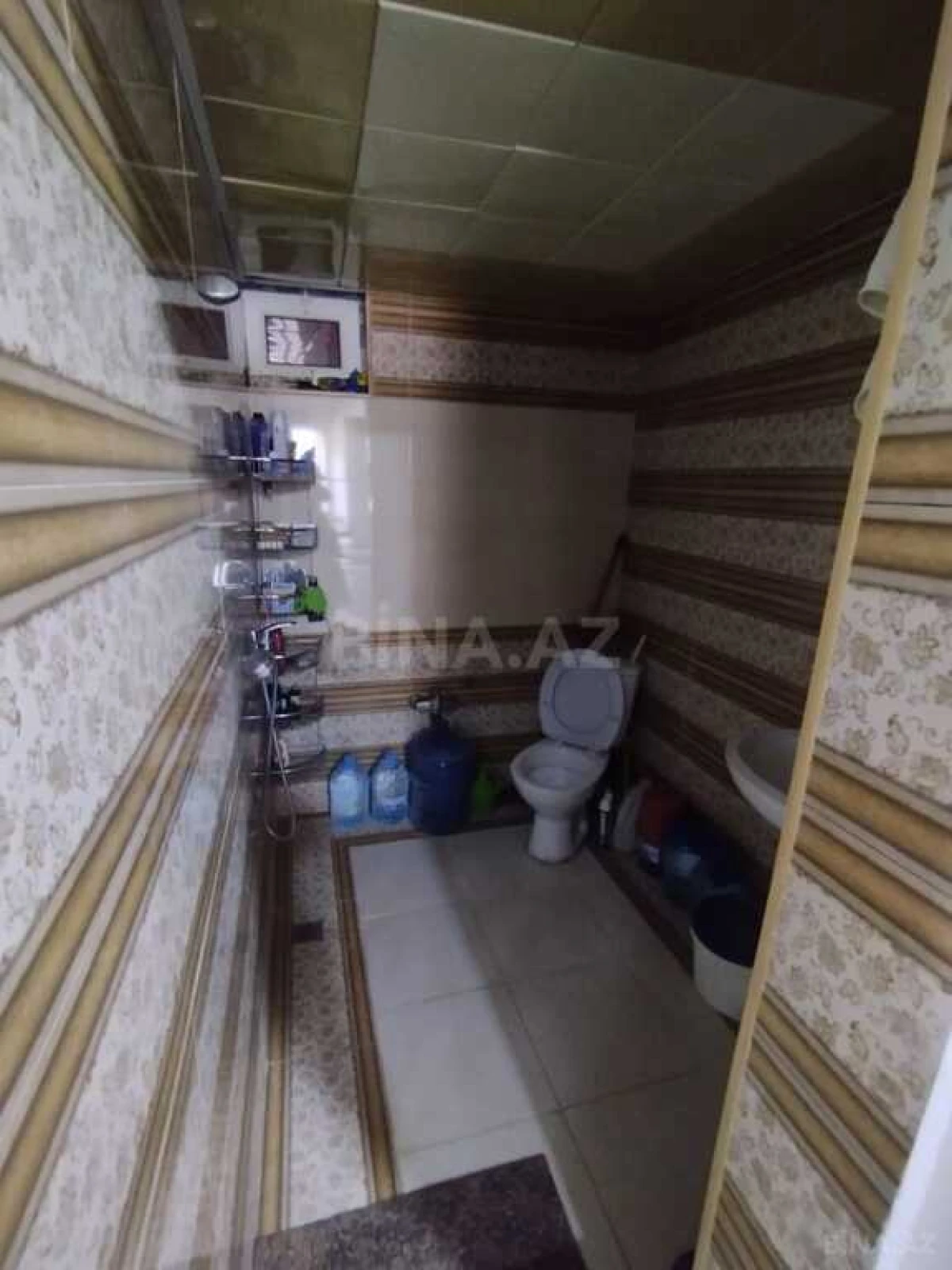 Satılır 16 otaqlı həyət evi 1000 m²