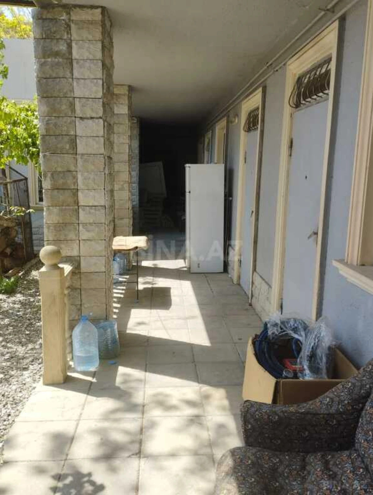 Satılır 16 otaqlı həyət evi 1000 m²