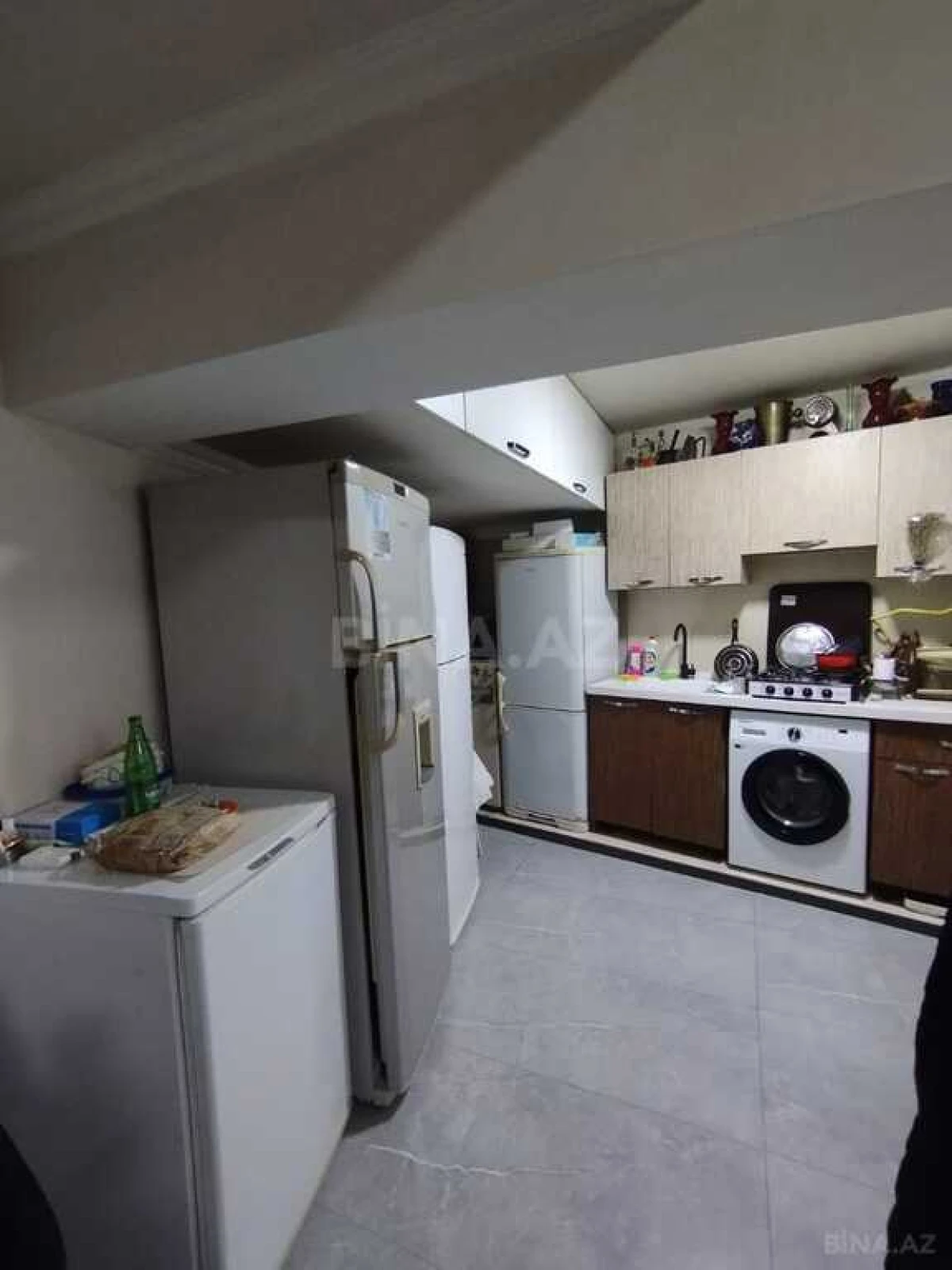 Satılır 16 otaqlı həyət evi 1000 m²