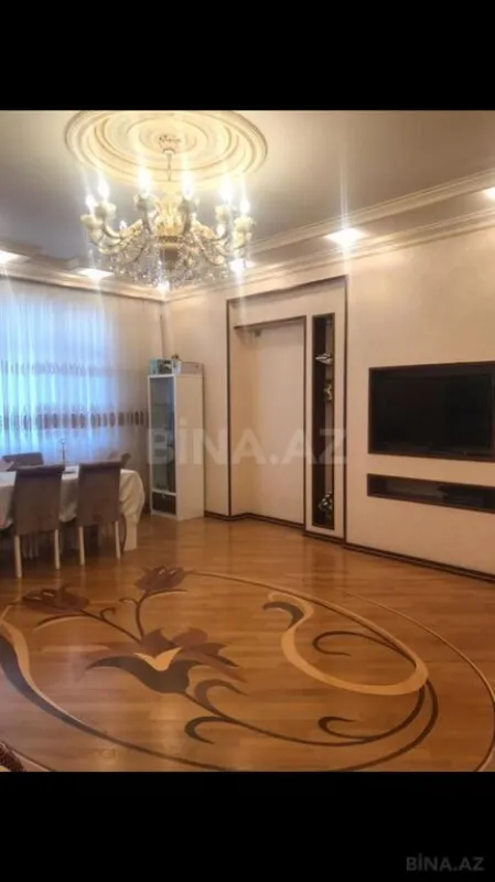 Satılır 3 otaqlı mənzil 137 m²