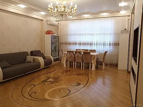 Satılır 3 otaqlı mənzil 137 m²