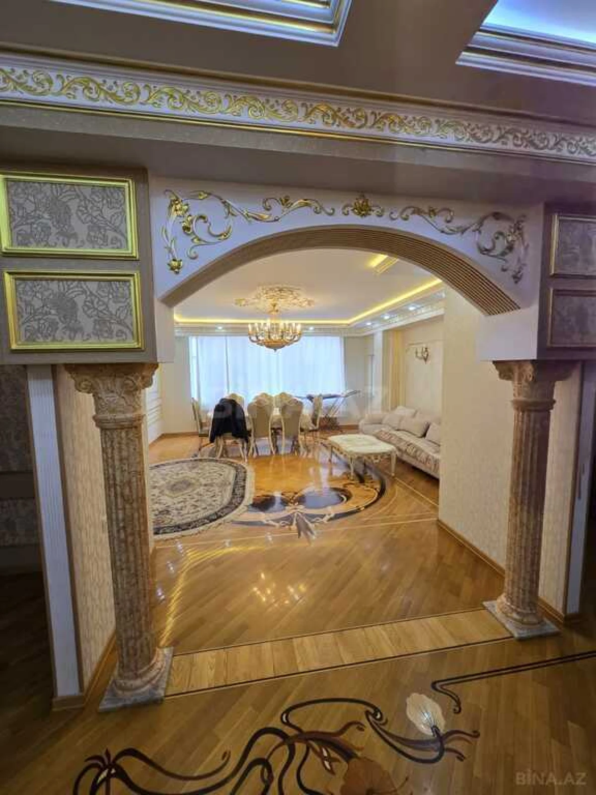 Kirayə verilir 4 otaqlı mənzil 180 m²