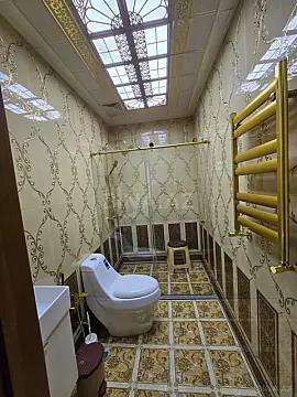 Kirayə verilir 4 otaqlı mənzil 180 m²