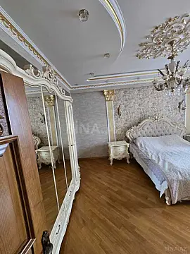 Kirayə verilir 4 otaqlı mənzil 180 m²