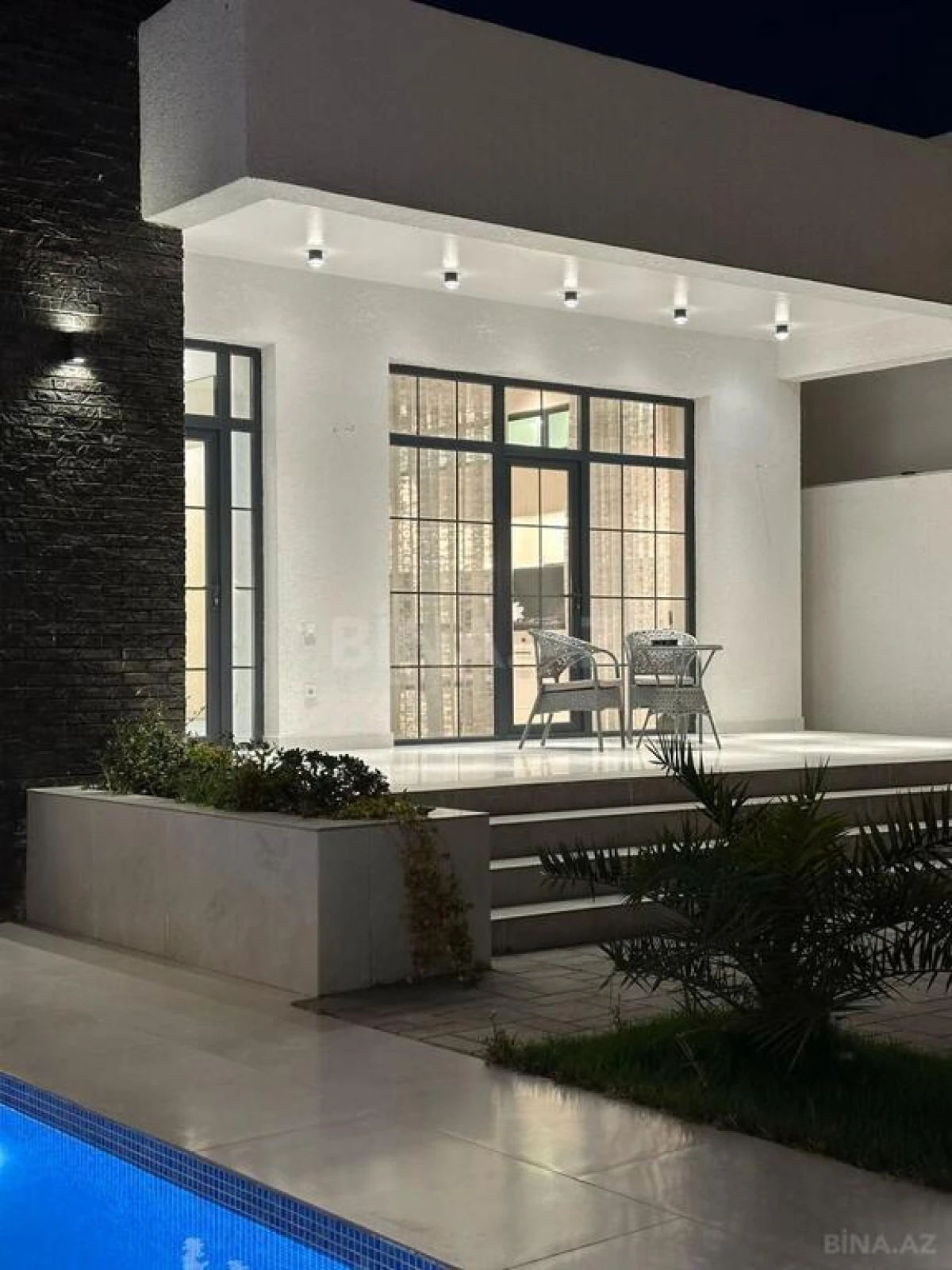 Kirayə verilir 5 otaqlı həyət evi 200 m²