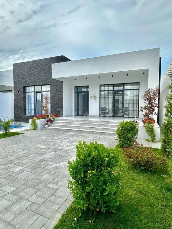 Kirayə verilir 5 otaqlı həyət evi 200 m²