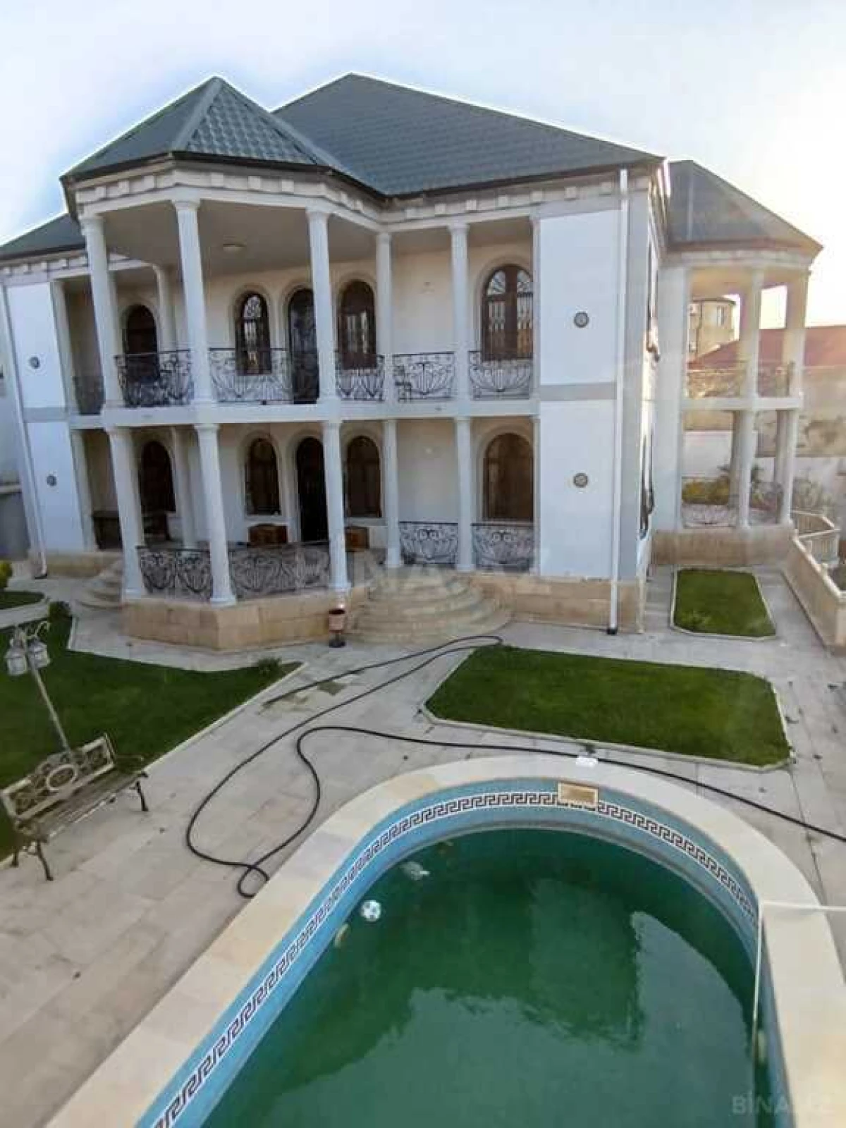 Satılır 6 otaqlı həyət evi 120 m²