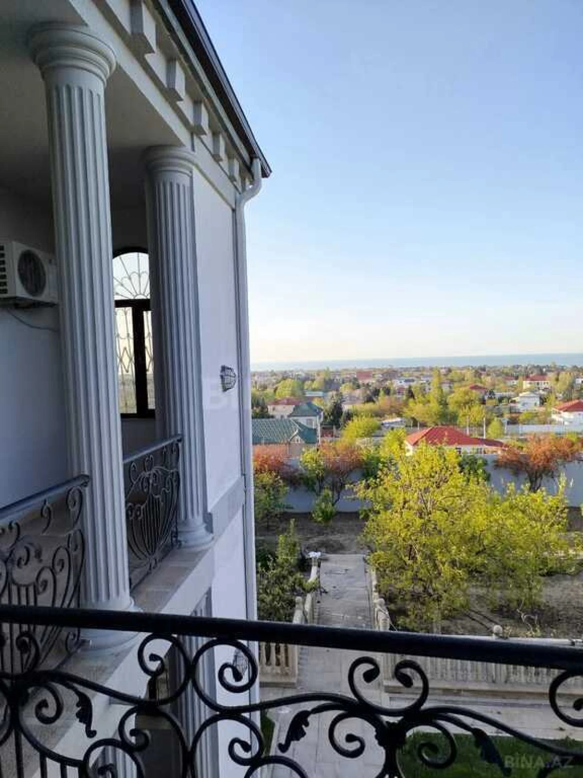 Satılır 6 otaqlı həyət evi 120 m²