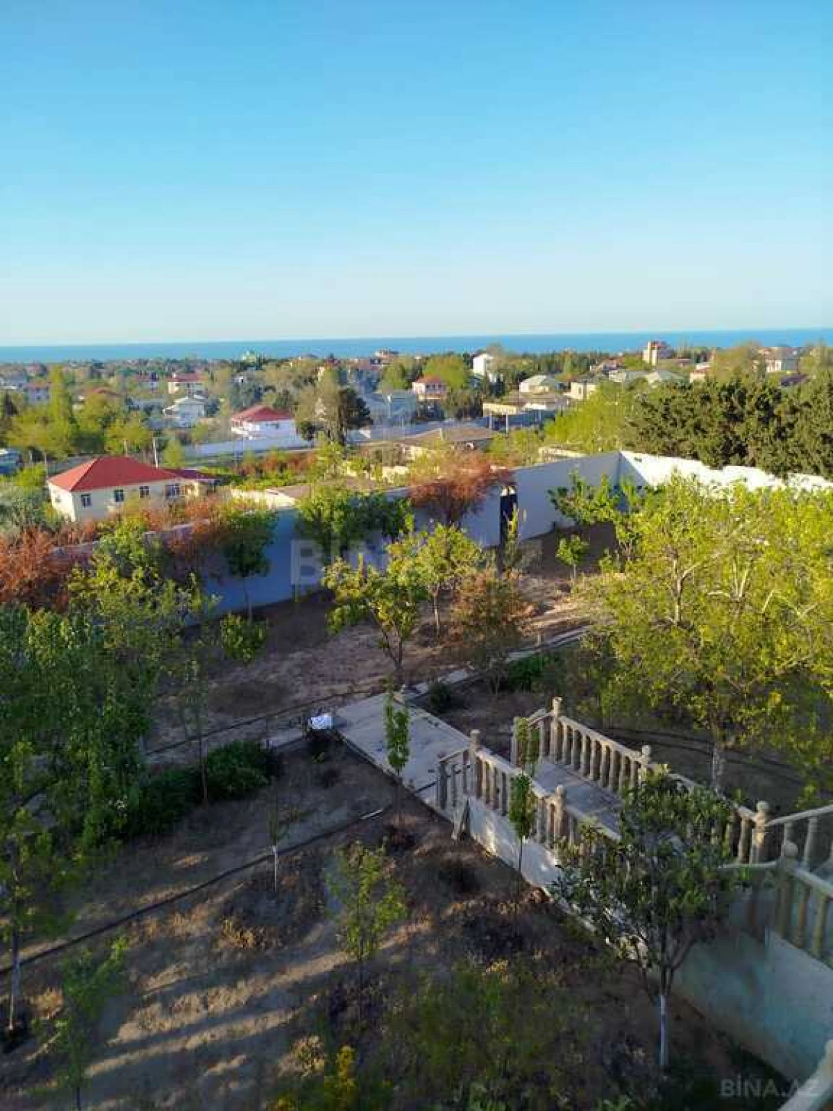 Satılır 6 otaqlı həyət evi 120 m²