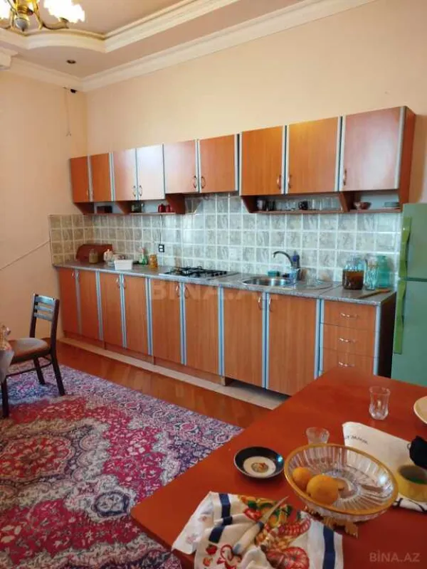 Satılır 6 otaqlı həyət evi 120 m²