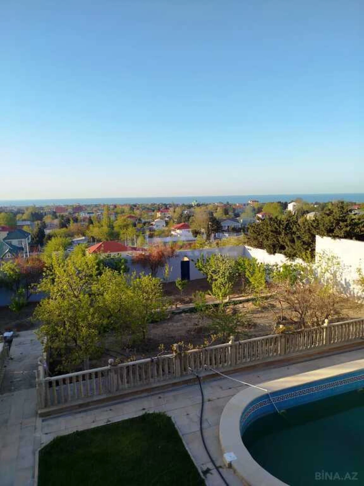 Satılır 6 otaqlı həyət evi 120 m²