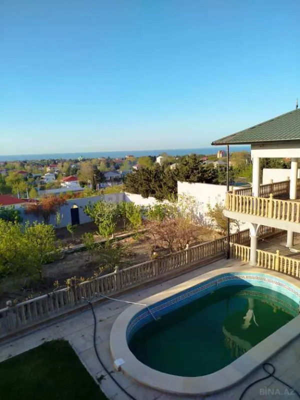 Satılır 6 otaqlı həyət evi 120 m²