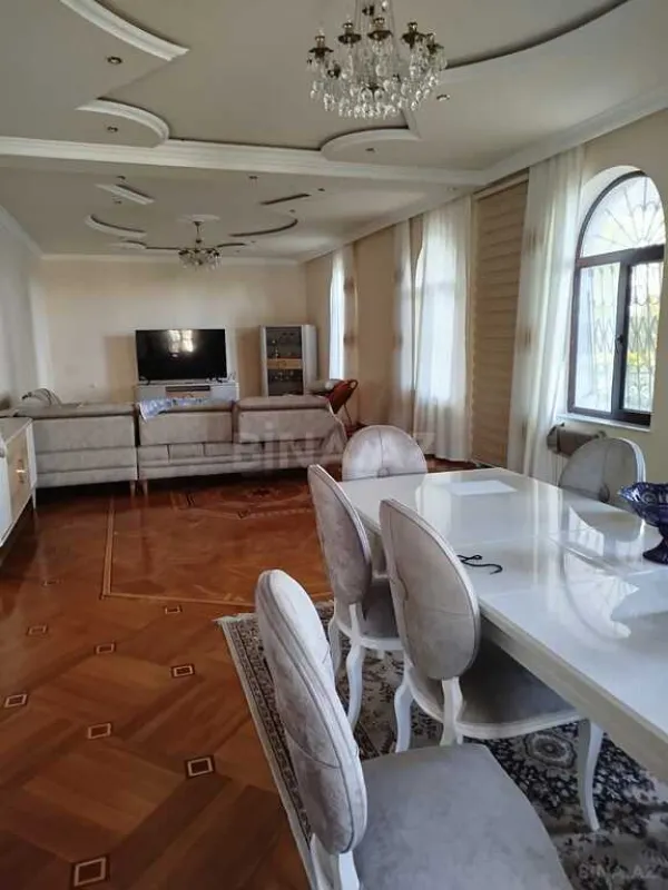 Satılır 6 otaqlı həyət evi 120 m²