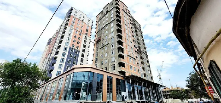 Satılır 4 otaqlı mənzil 126 m²