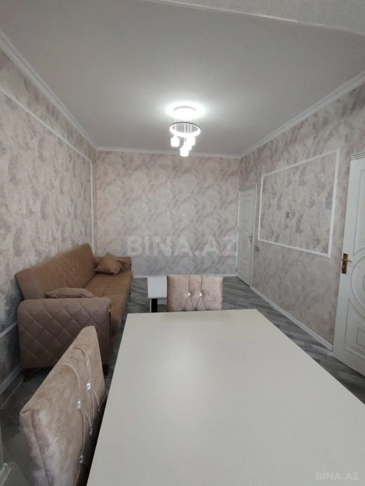 Satılır 2 otaqlı mənzil 55 m²