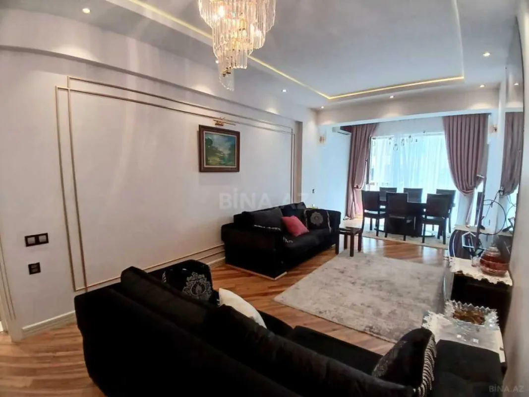 Satılır 3 otaqlı mənzil 143 m²