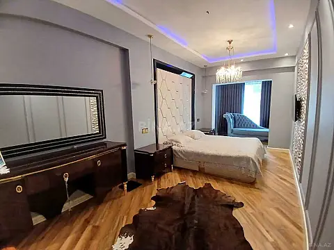 Satılır 3 otaqlı mənzil 143 m²