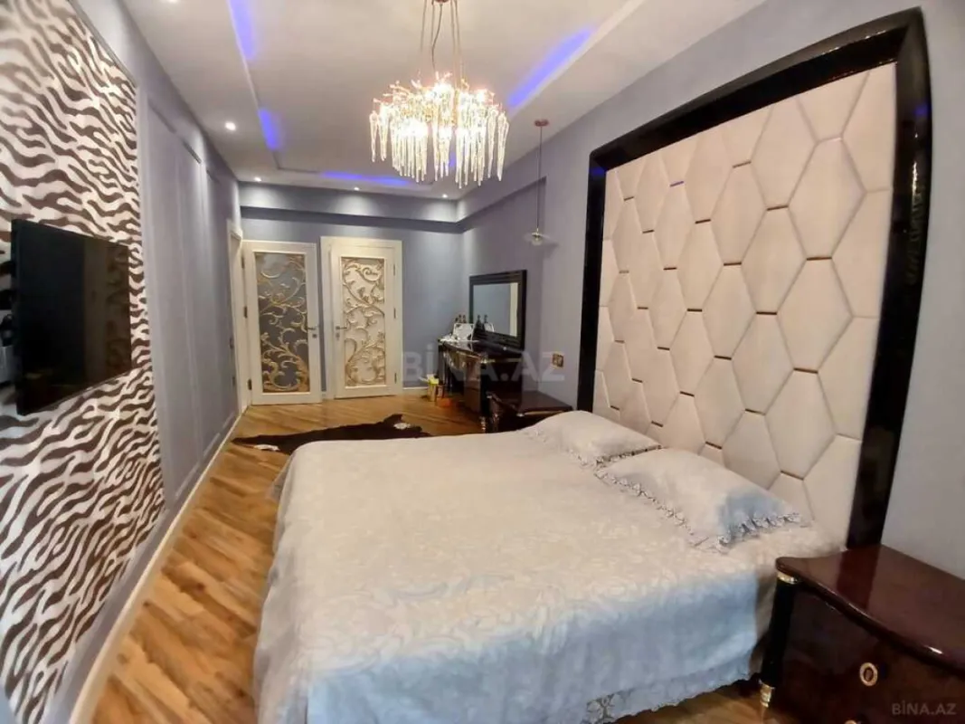 Satılır 3 otaqlı mənzil 143 m²