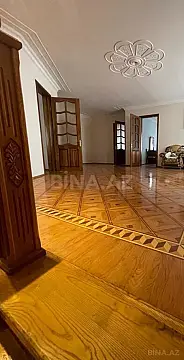 Satılır 7 otaqlı həyət evi 725 m²