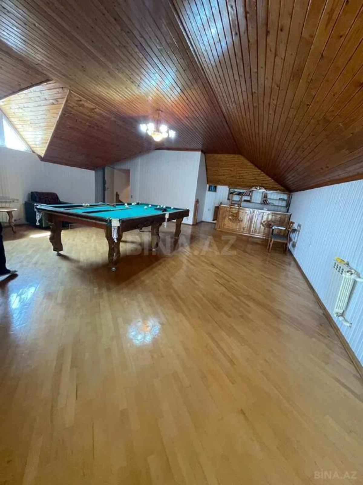 Satılır 7 otaqlı həyət evi 725 m²