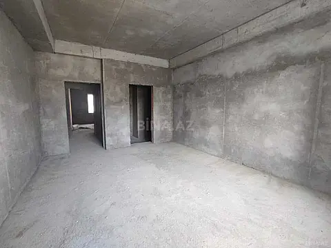 Satılır 4 otaqlı mənzil 181 m²