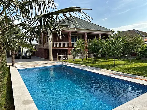 Satılır 4 otaqlı həyət evi 150 m²