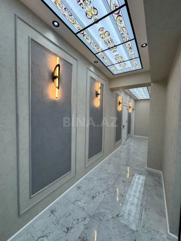 Satılır 4 otaqlı mənzil 155 m²