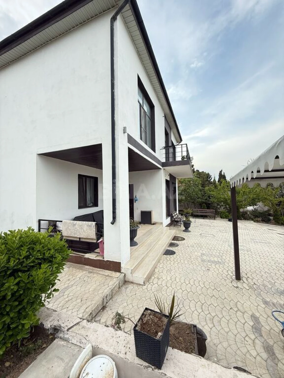 Kirayə verilir 5 otaqlı həyət evi 400 m²