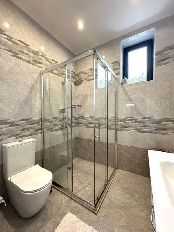 Kirayə verilir 5 otaqlı həyət evi 220 m²