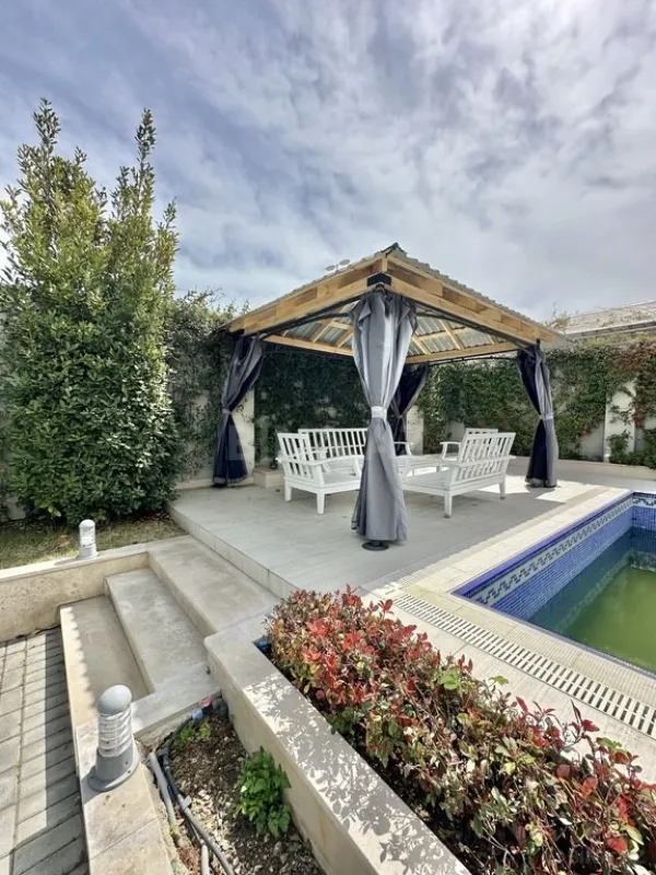 Kirayə verilir 5 otaqlı həyət evi 220 m²