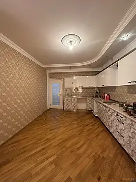 Satılır 3 otaqlı mənzil 120 m²