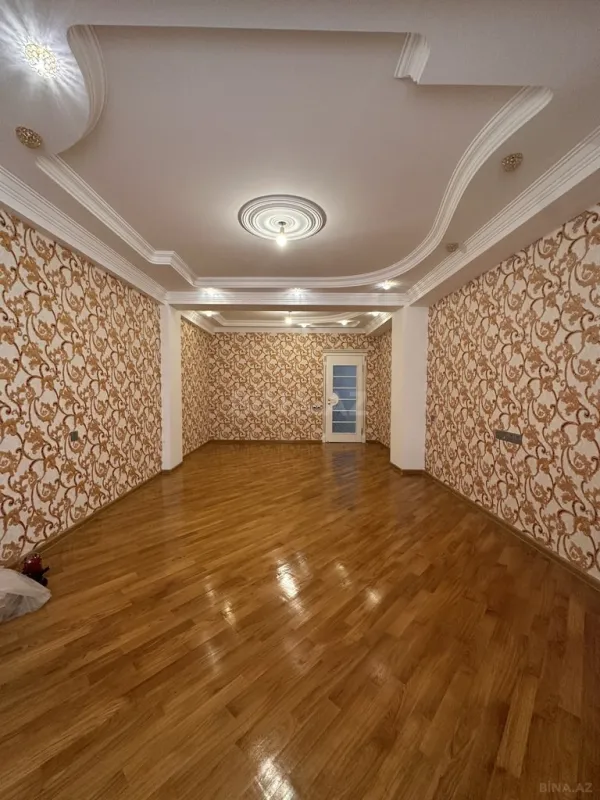Satılır 3 otaqlı mənzil 120 m²