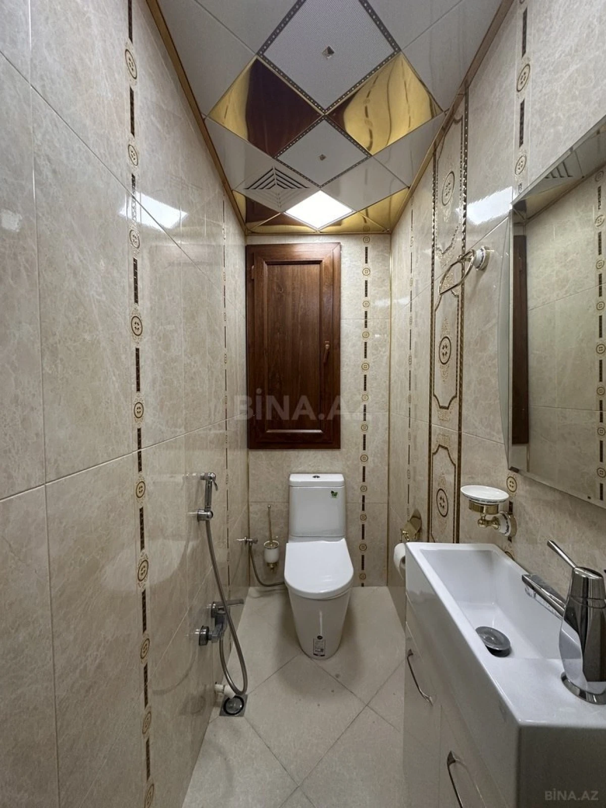 Satılır 3 otaqlı mənzil 120 m²