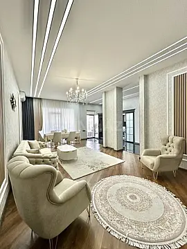 Satılır 4 otaqlı həyət evi 180 m²