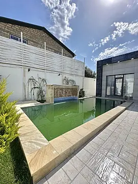 Satılır 4 otaqlı həyət evi 180 m²