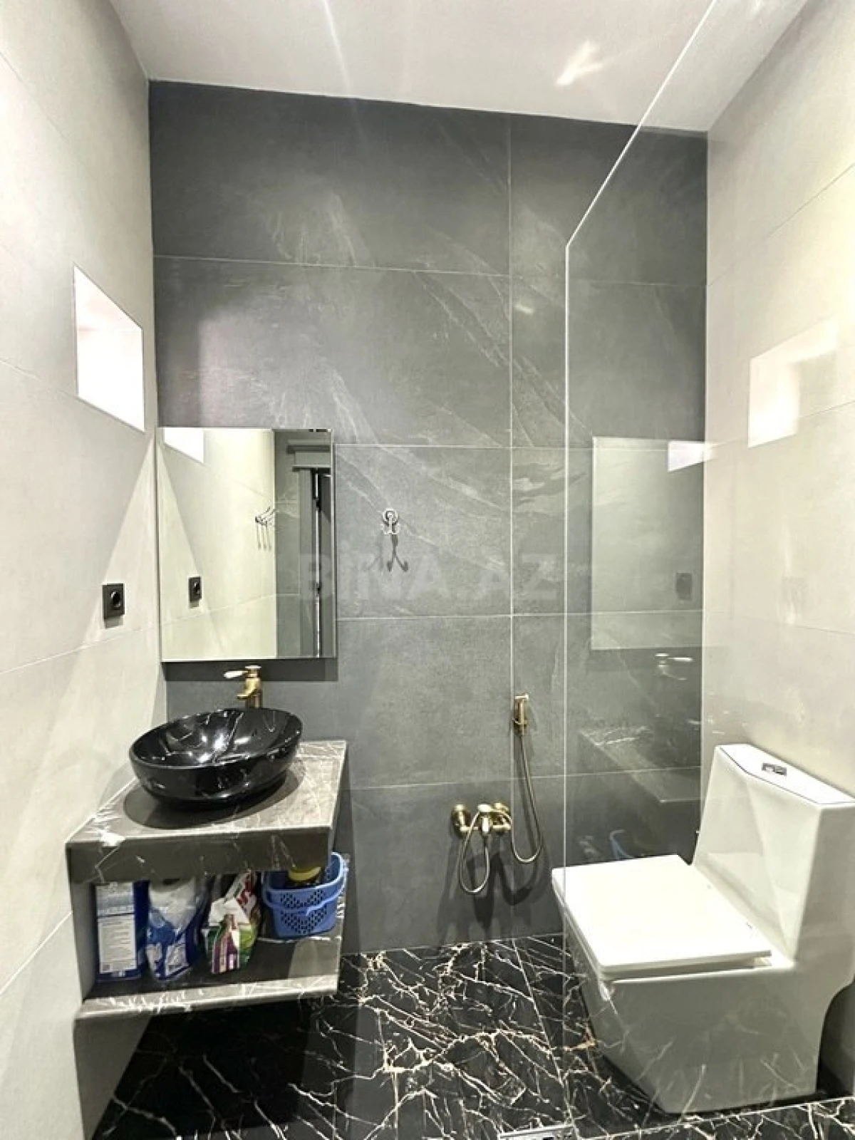 Satılır 4 otaqlı həyət evi 180 m²