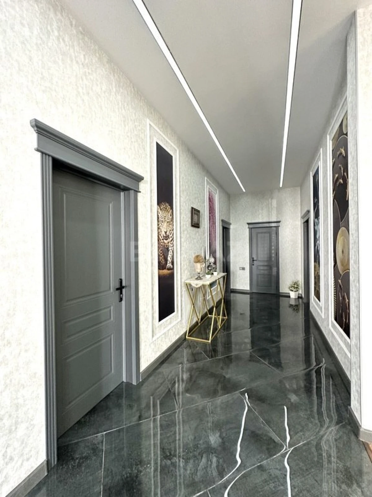 Satılır 4 otaqlı həyət evi 180 m²