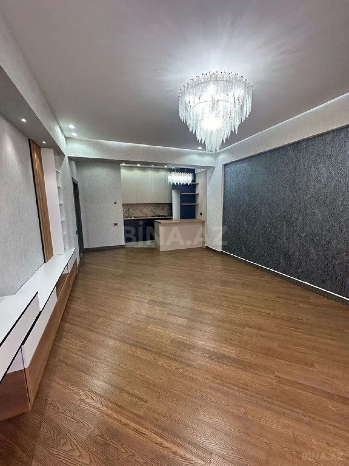 Satılır 3 otaqlı mənzil 116 m²