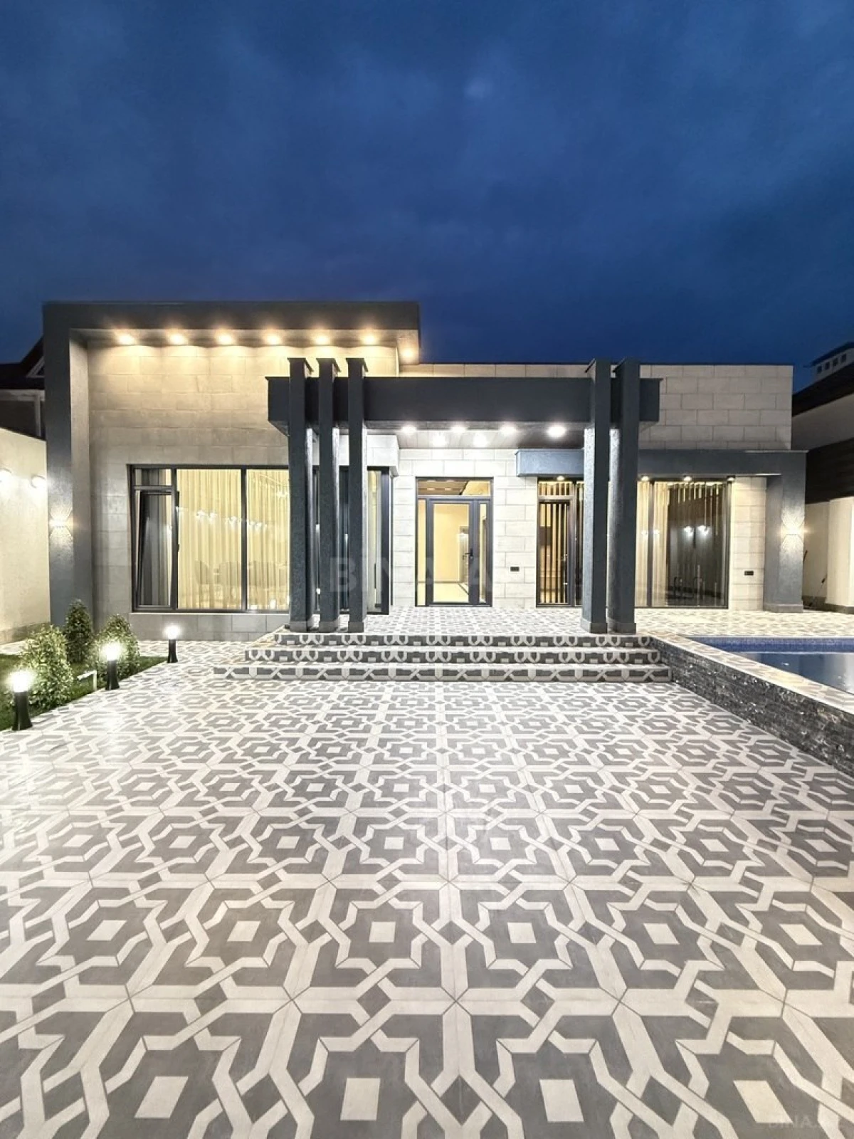 Satılır 4 otaqlı həyət evi 170 m²