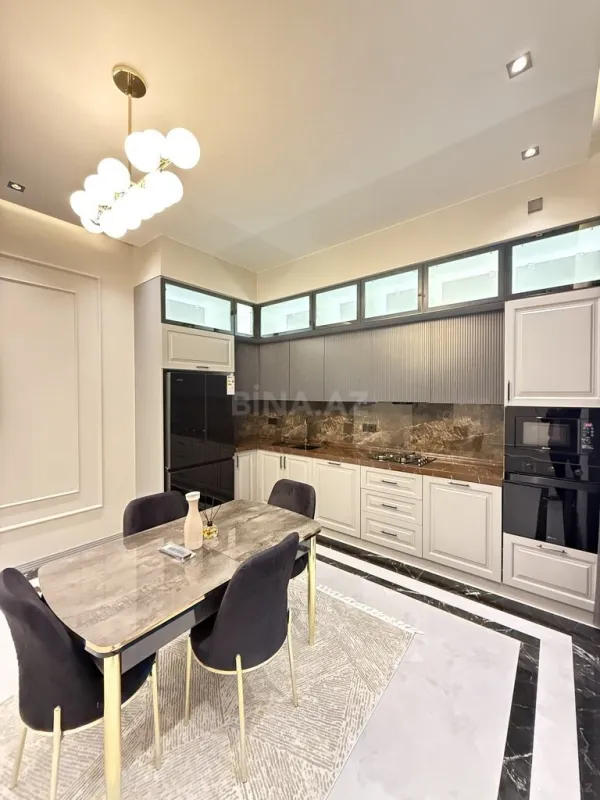 Satılır 4 otaqlı həyət evi 170 m²