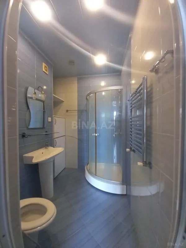 Kirayə verilir 4 otaqlı mənzil 230 m²