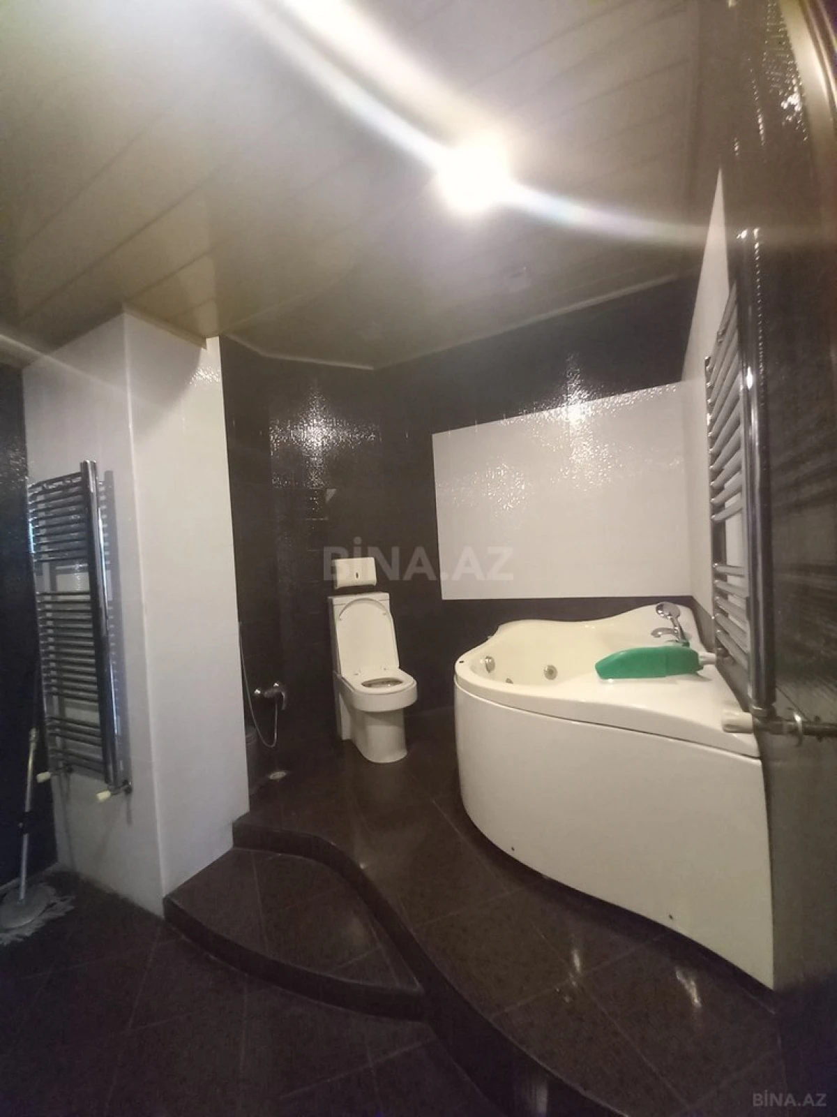 Kirayə verilir 4 otaqlı mənzil 230 m²