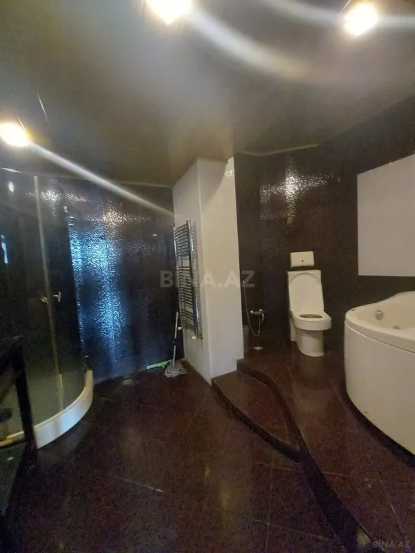 Kirayə verilir 4 otaqlı mənzil 230 m²