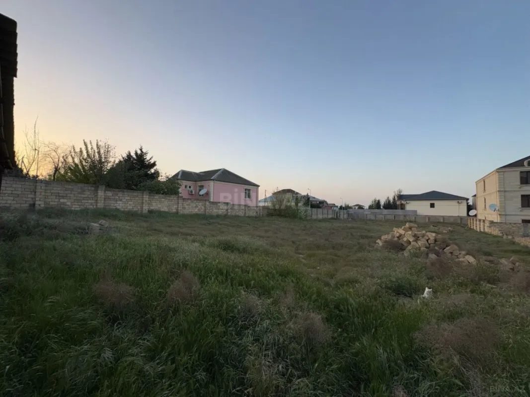 Satılır torpaq sahəsi 8 m²