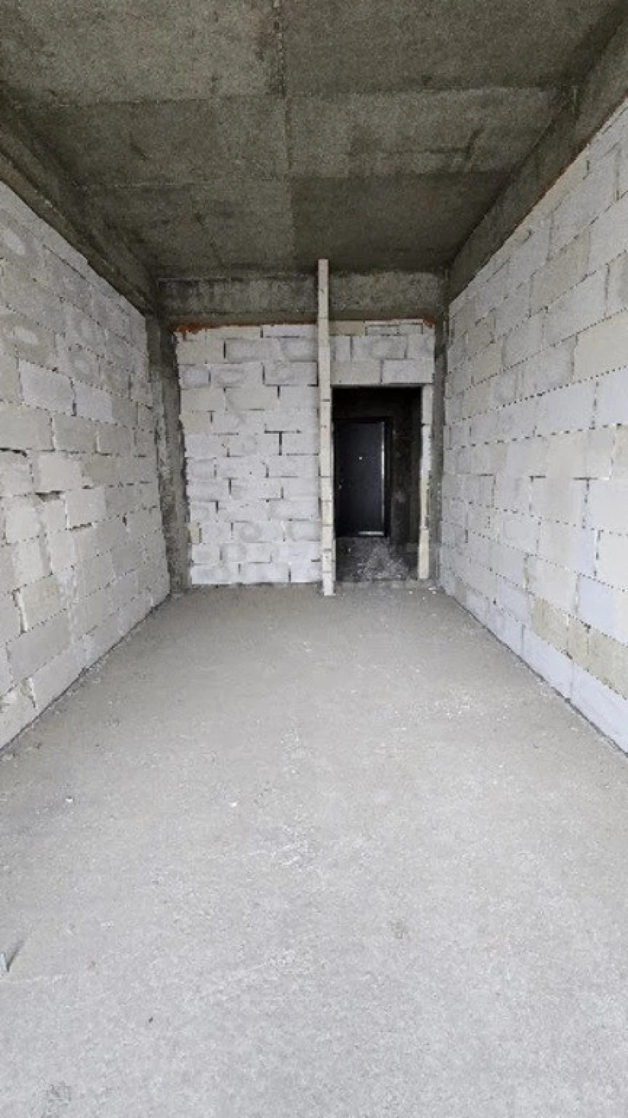 Satılır 3 otaqlı mənzil 138 m²