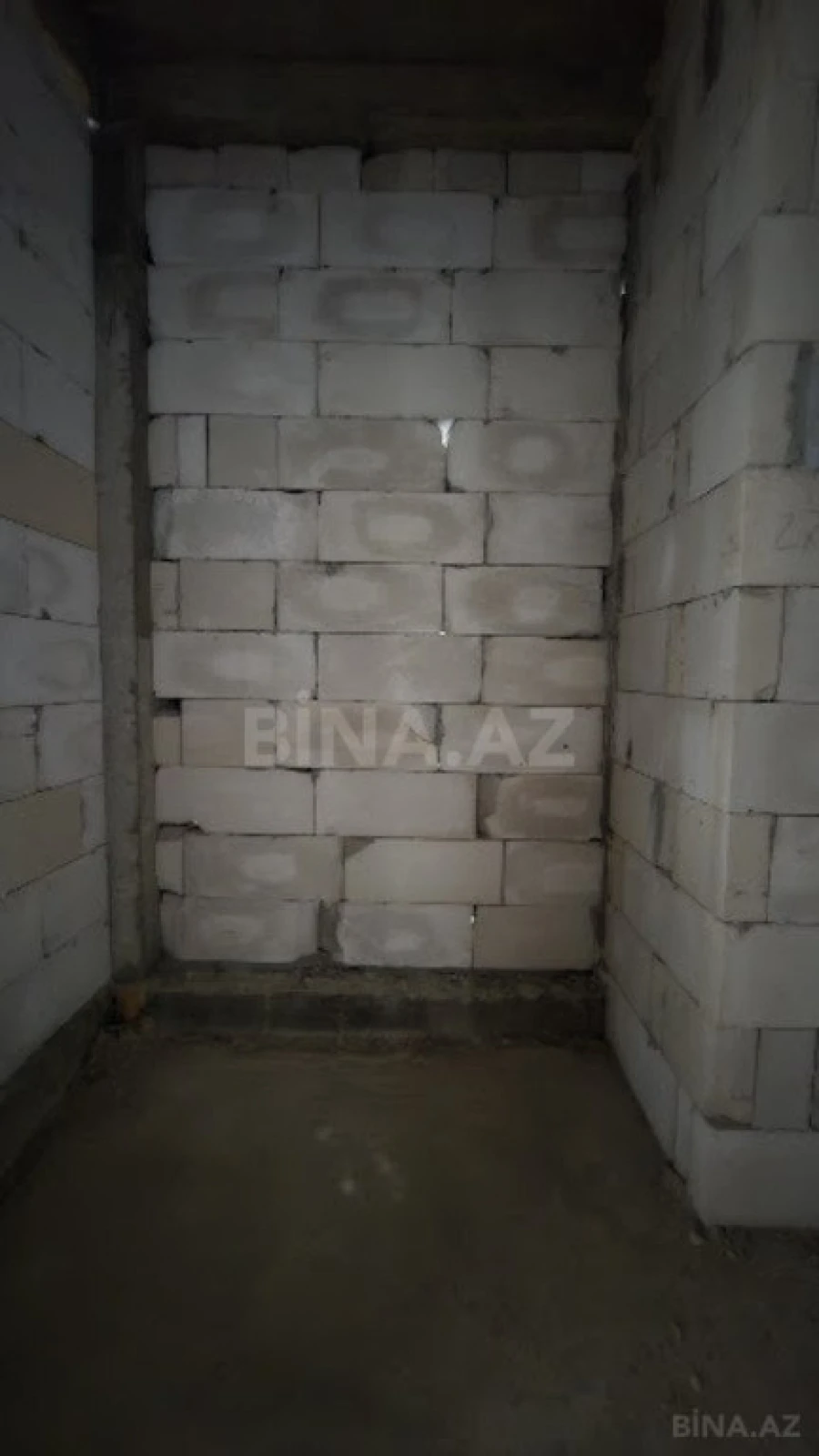 Satılır 3 otaqlı mənzil 138 m²